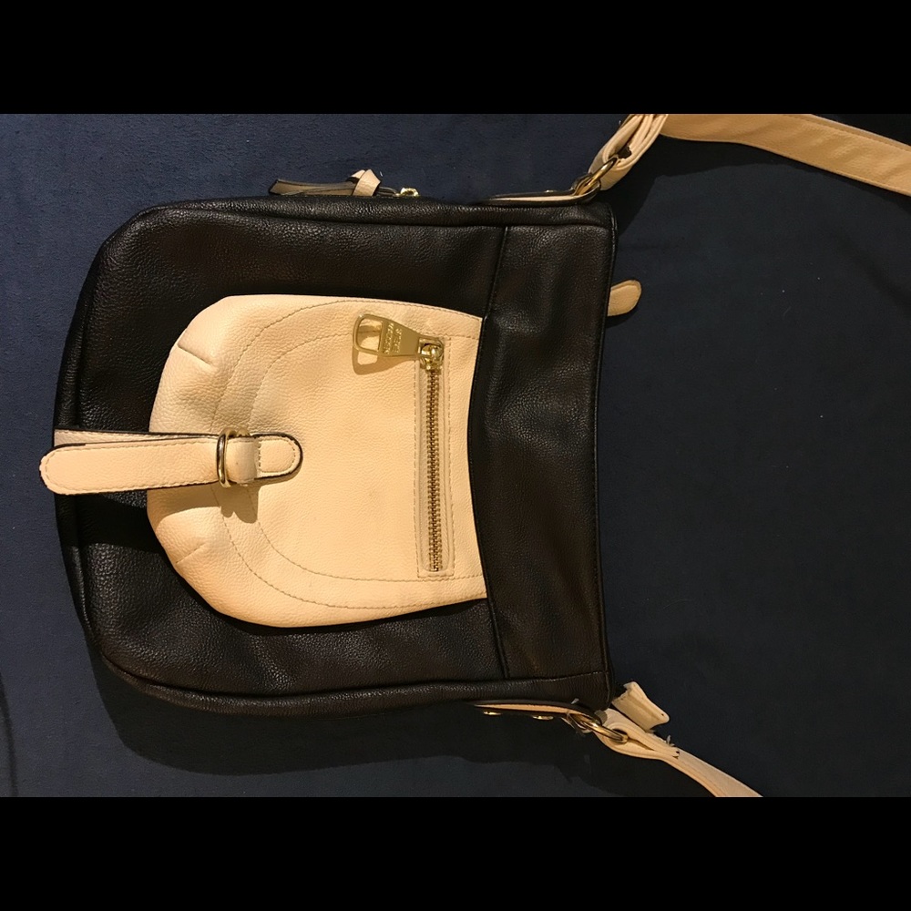 Crossbody bag